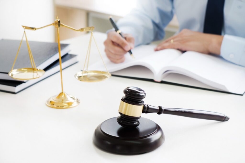 W obliczu coraz bardziej skomplikowanego świata prawnego, zarówno osoby prywatne, jak i przedsiębiorcy często stają przed wyzwaniami, które wymagają profesjonalnego podejścia i głębokiego zrozumienia przepisów