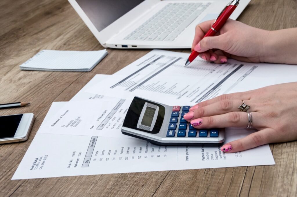 Księgowość w erze cyfrowej to obszar dynamicznego rozwoju pełen potencjału dla innowacji oraz efektywności operacyjnej